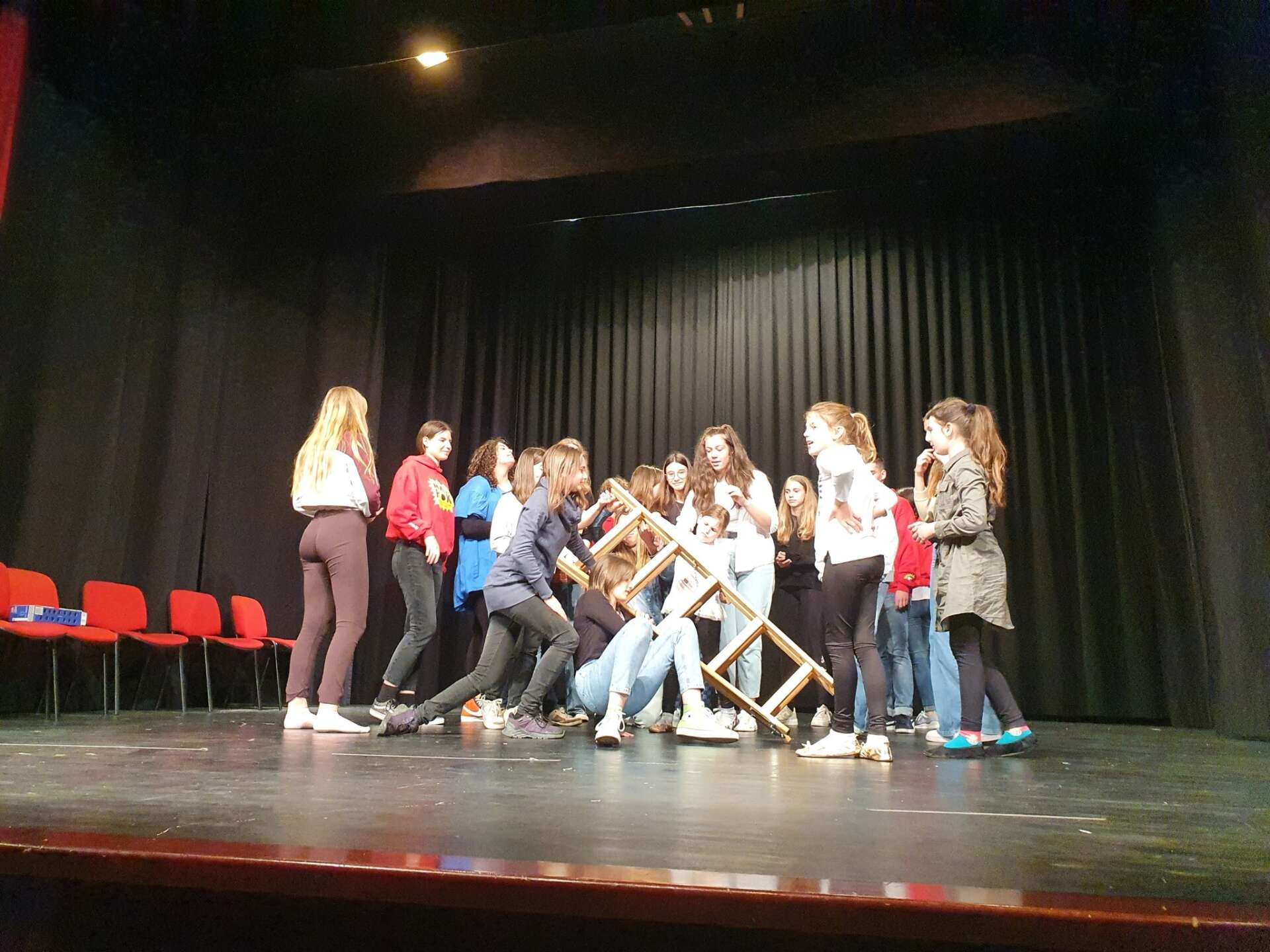 475907578 2074087666441761 372794293674022970 n