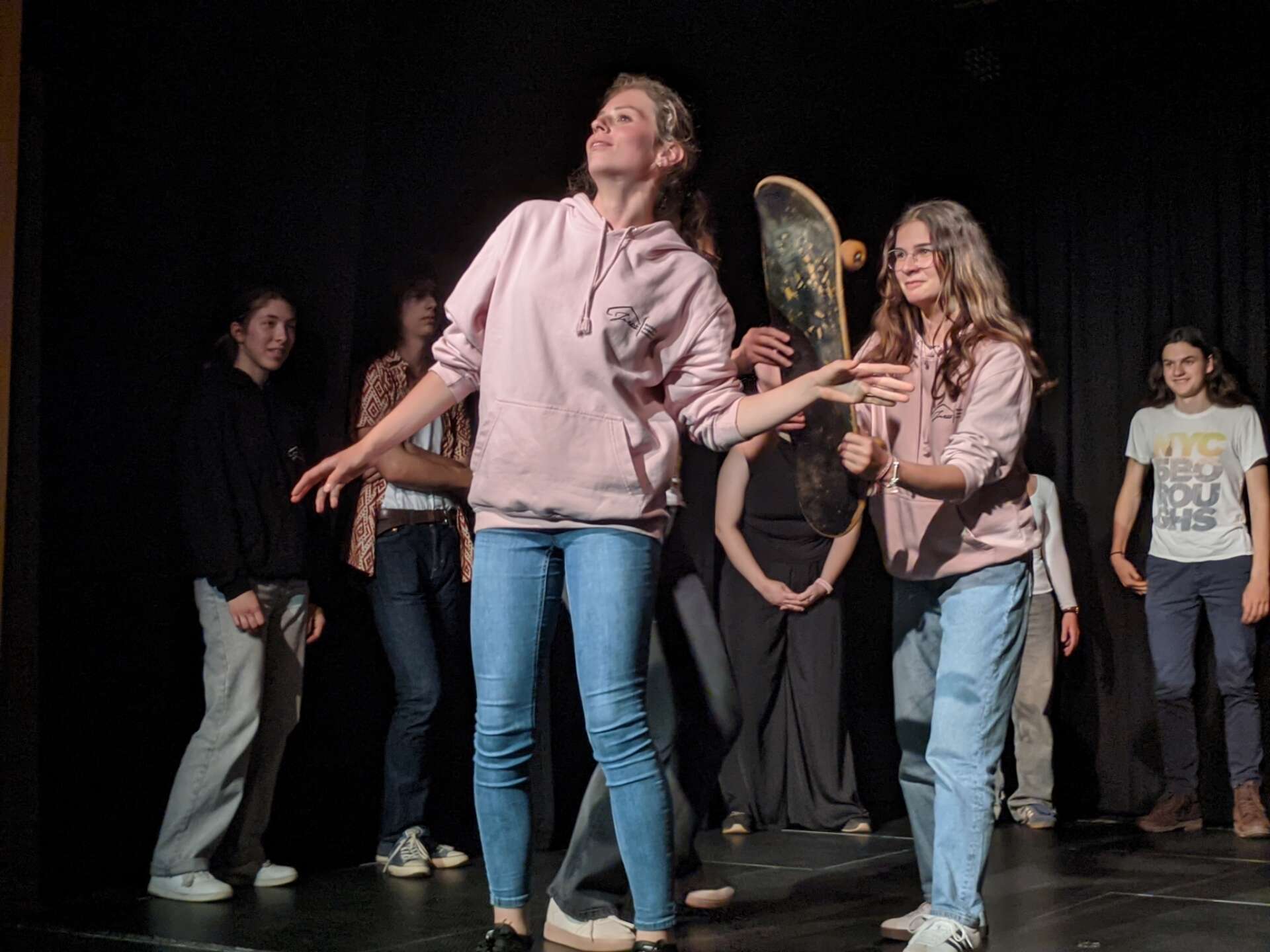 PXL 20250513 180327466